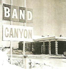 Band Canyon front view