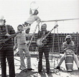 Detroit Guitar Band (L to R) Bob Babbitt, Eric Morgenson, Andrew Smith, Dennis Coffey, James Barnes