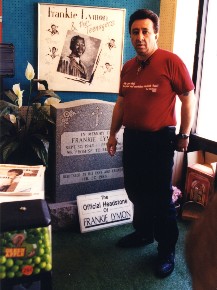 Ronnie with Frankie's tombstone at Clifton Music