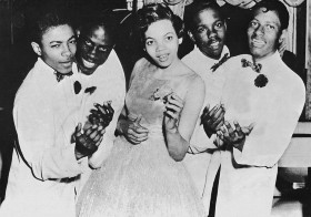 The Kodaks: Pearl McKinnon (center)