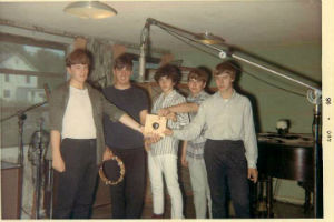 (l. to r.) Dan Parsons, Mark Burdick, Dick Coughlin, Gene Bruce, and Art Hauffe with a Schiell Studio acetate