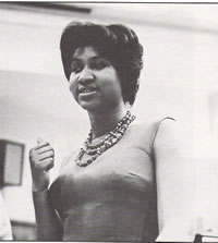 Aretha 66 photo